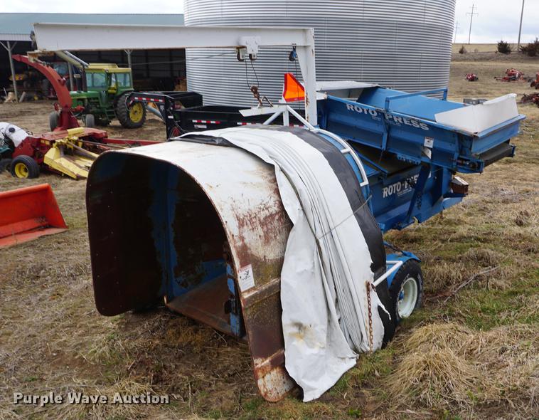 image for item DE3113 Roto-press silage bagger