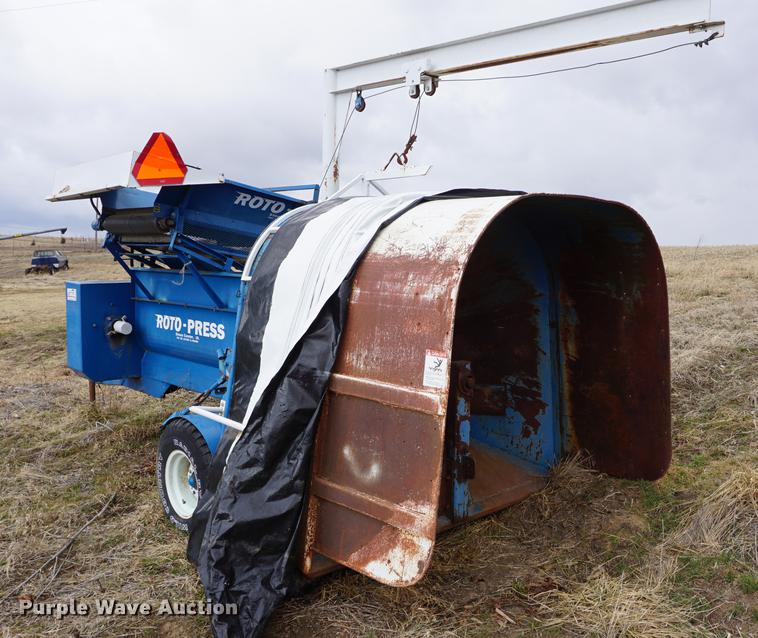 image for item DE3113 Roto-press silage bagger