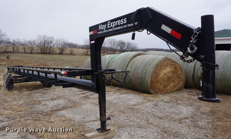 image for item DE3116 Hay Express hay bale trailer