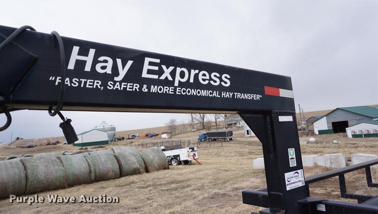 image for item DE3116 Hay Express hay bale trailer
