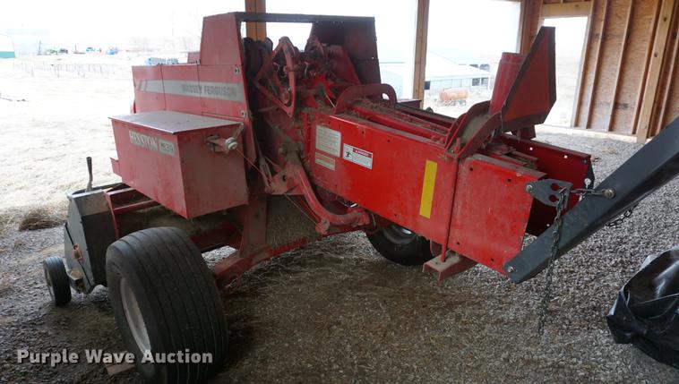image for item DE3118 2011 Massey Ferguson 1839 small square baler