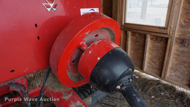 image for item DE3118 2011 Massey Ferguson 1839 small square baler