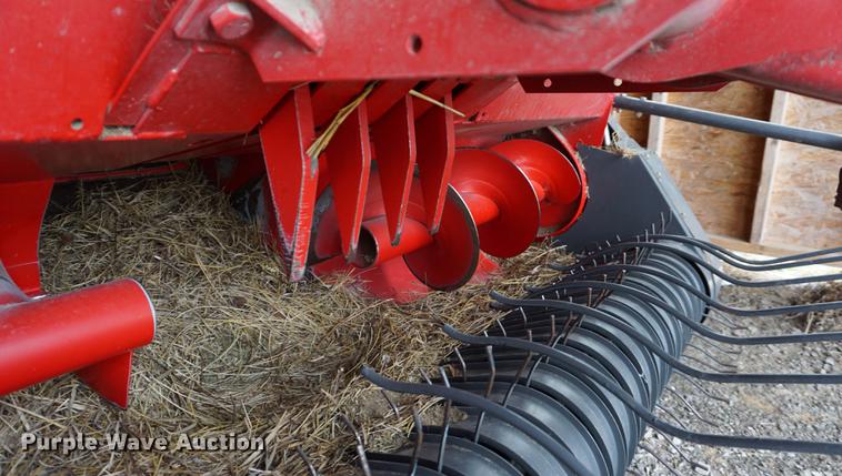 image for item DE3118 2011 Massey Ferguson 1839 small square baler