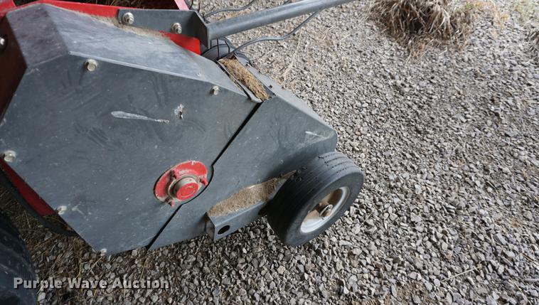 image for item DE3118 2011 Massey Ferguson 1839 small square baler