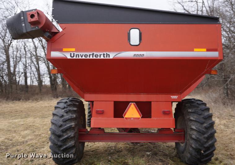 image for item DE3119 2007 Unverferth 5000 grain cart
