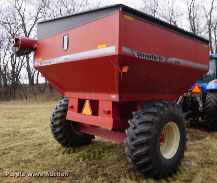 image for item DE3119 2007 Unverferth 5000 grain cart
