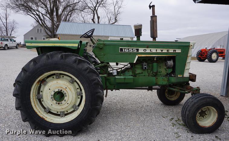 image for item DE3123 1974 Oliver 1655 tractor