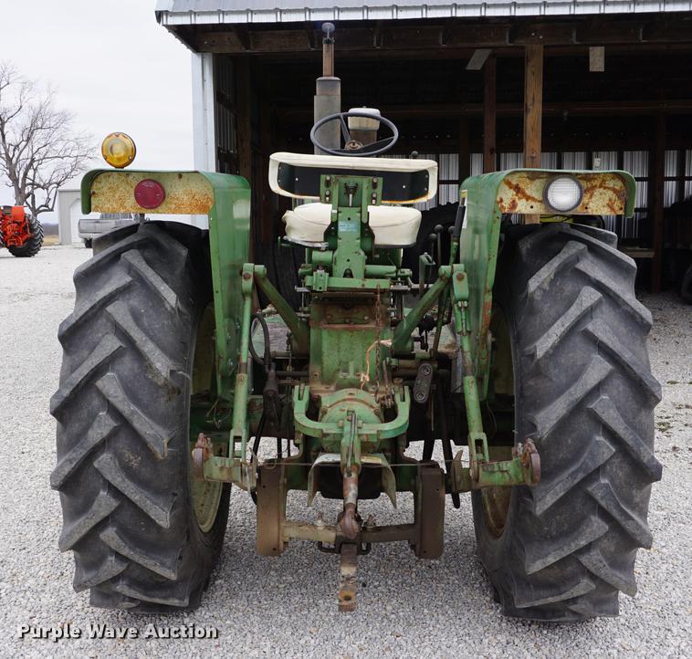 image for item DE3123 1974 Oliver 1655 tractor