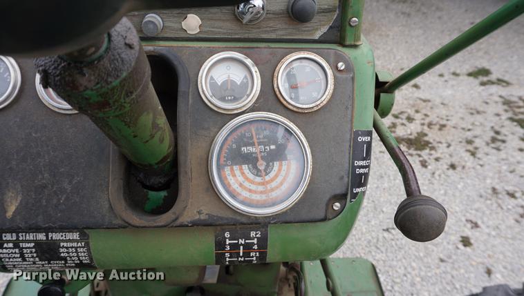 image for item DE3123 1974 Oliver 1655 tractor