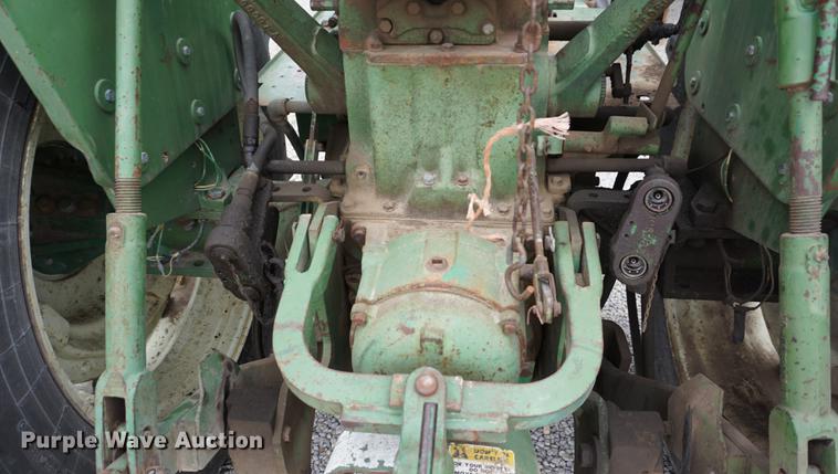 image for item DE3123 1974 Oliver 1655 tractor