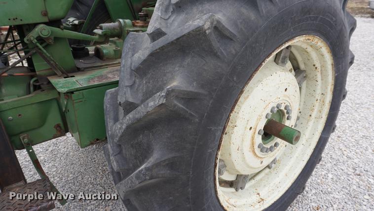 image for item DE3123 1974 Oliver 1655 tractor