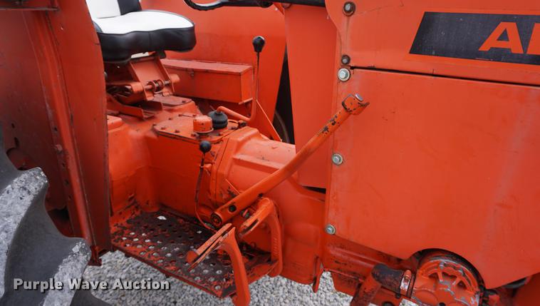 image for item DE3124 1968 Allis Chalmers 170 tractor