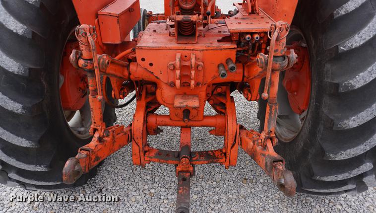 image for item DE3124 1968 Allis Chalmers 170 tractor