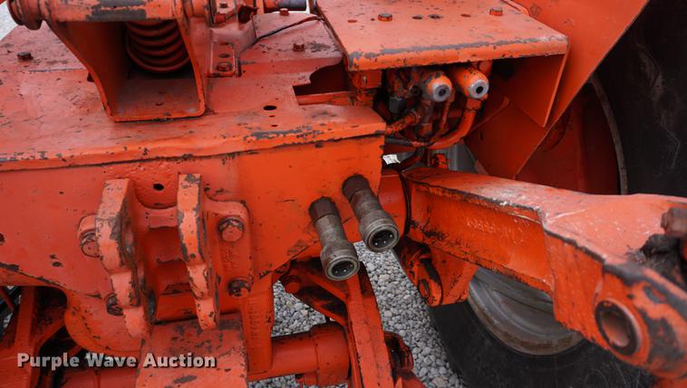image for item DE3124 1968 Allis Chalmers 170 tractor