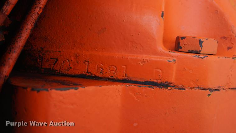 image for item DE3124 1968 Allis Chalmers 170 tractor