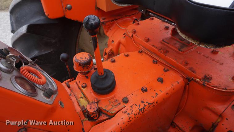image for item DE3125 1963 Allis Chalmers D19 tractor