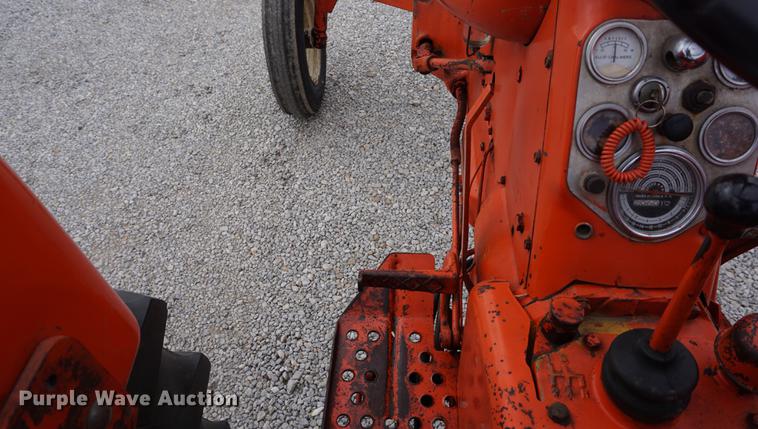 image for item DE3125 1963 Allis Chalmers D19 tractor