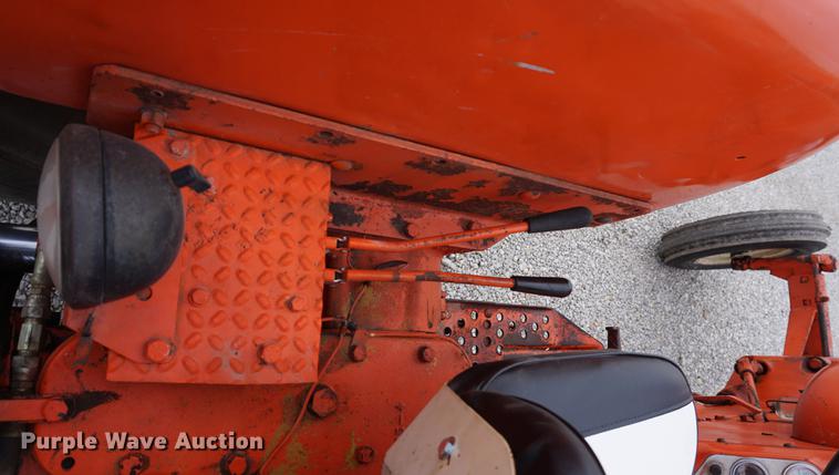 image for item DE3125 1963 Allis Chalmers D19 tractor