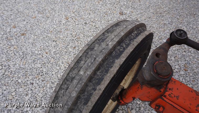 image for item DE3125 1963 Allis Chalmers D19 tractor