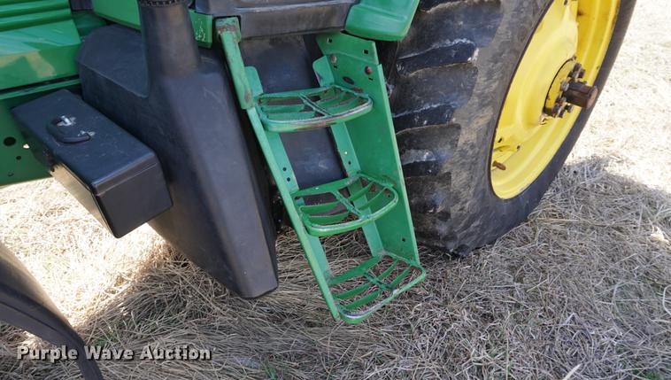 image for item DE3127 2003 John Deere 7320 MFWD tractor