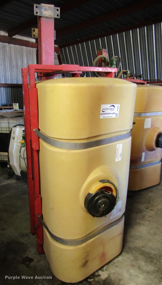 image for item DE6637 (2) Wylie saddle tanks