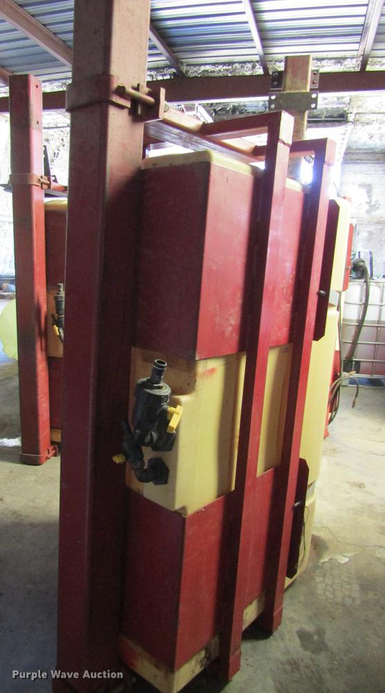 image for item DE6637 (2) Wylie saddle tanks