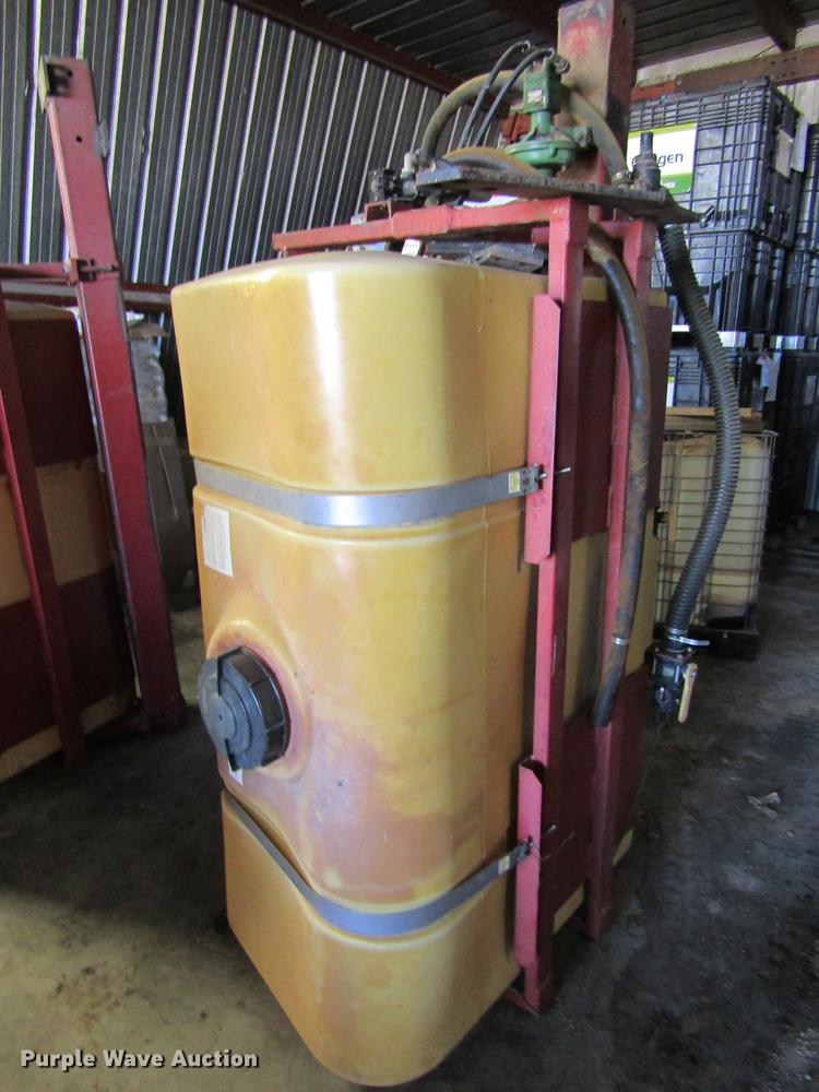 image for item DE6637 (2) Wylie saddle tanks