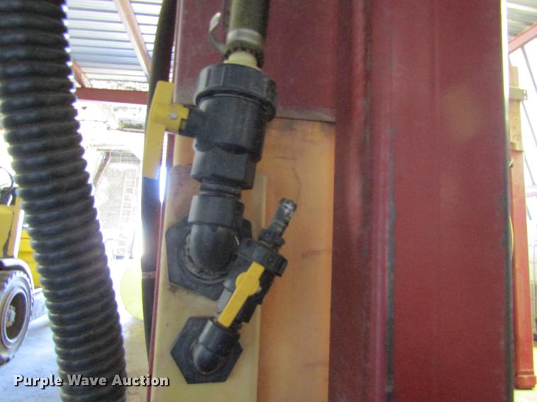 image for item DE6637 (2) Wylie saddle tanks