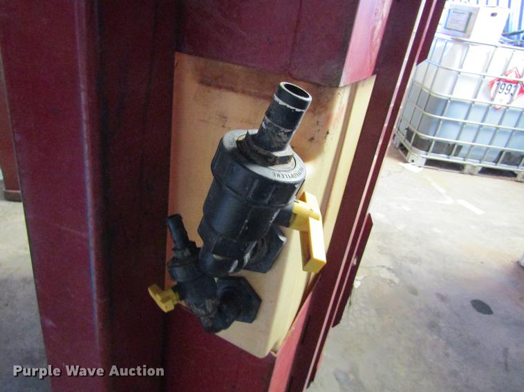 image for item DE6637 (2) Wylie saddle tanks