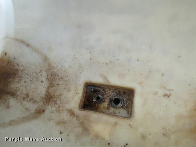 image for item DE6645 (2) front mounted applicator tanks