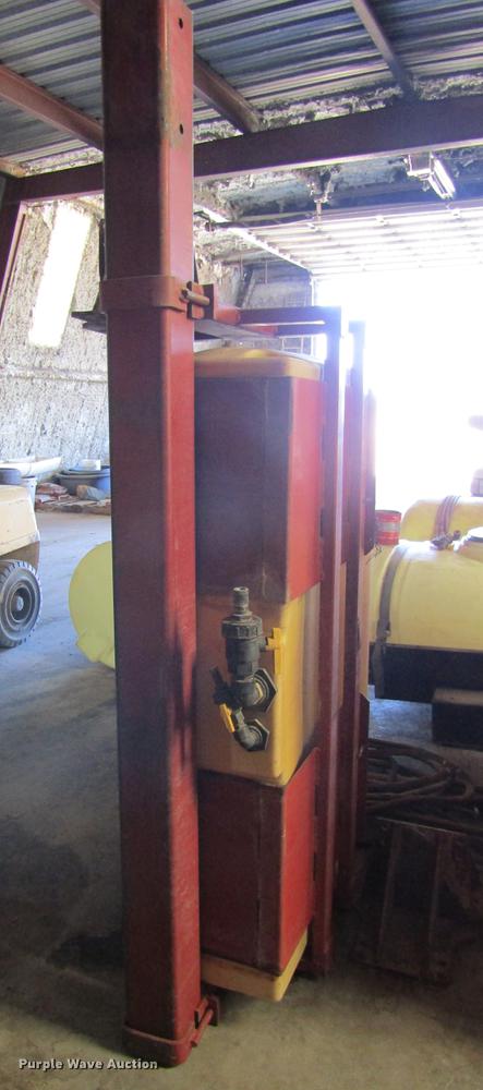 image for item DE6646 (2) Wylie saddle tanks