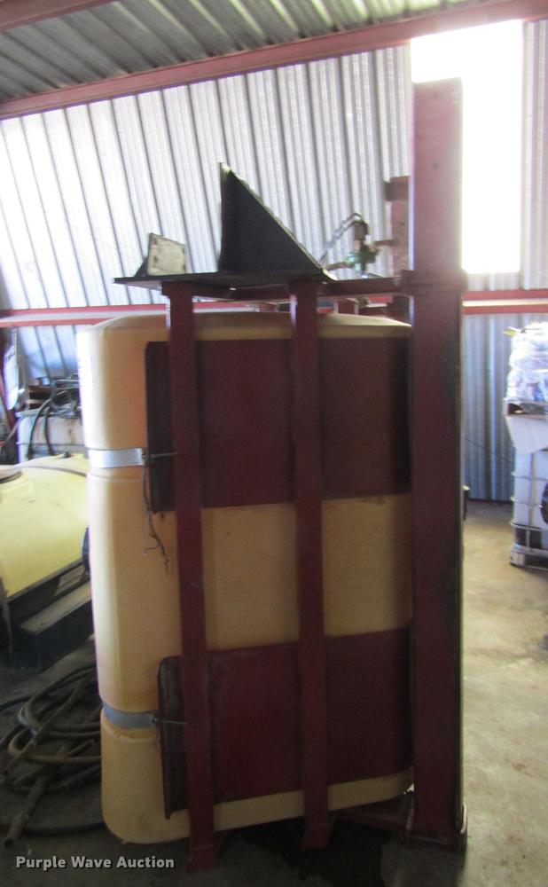 image for item DE6646 (2) Wylie saddle tanks