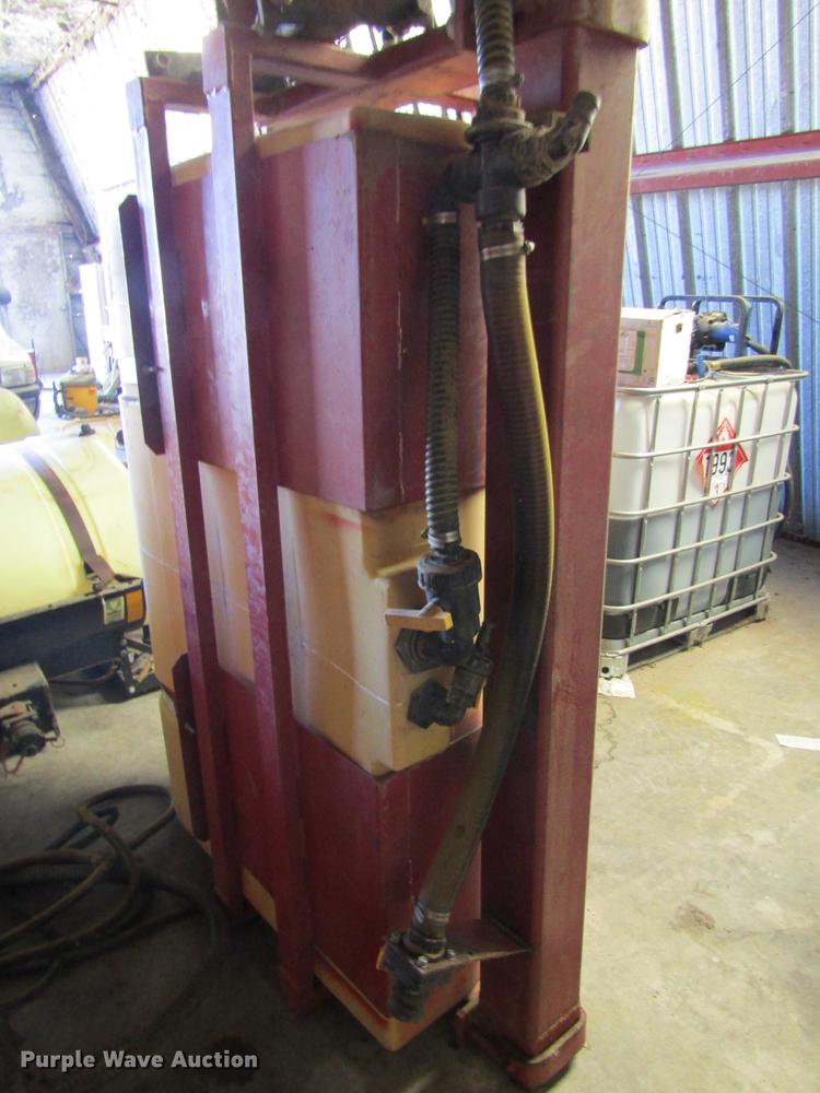 image for item DE6646 (2) Wylie saddle tanks
