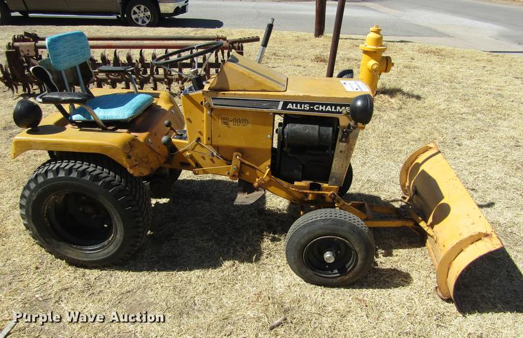 image for item DE6651 Allis Chalmers B110 tractor