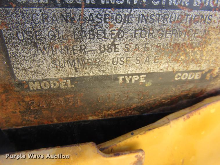 image for item DE6651 Allis Chalmers B110 tractor