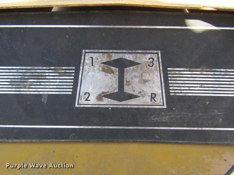 image for item DE6651 Allis Chalmers B110 tractor