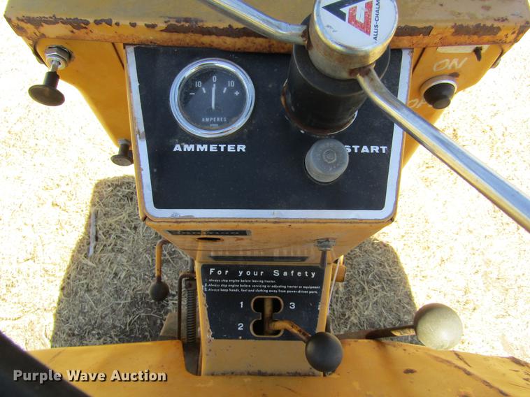 image for item DE6651 Allis Chalmers B110 tractor