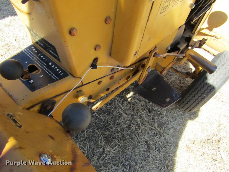 image for item DE6651 Allis Chalmers B110 tractor