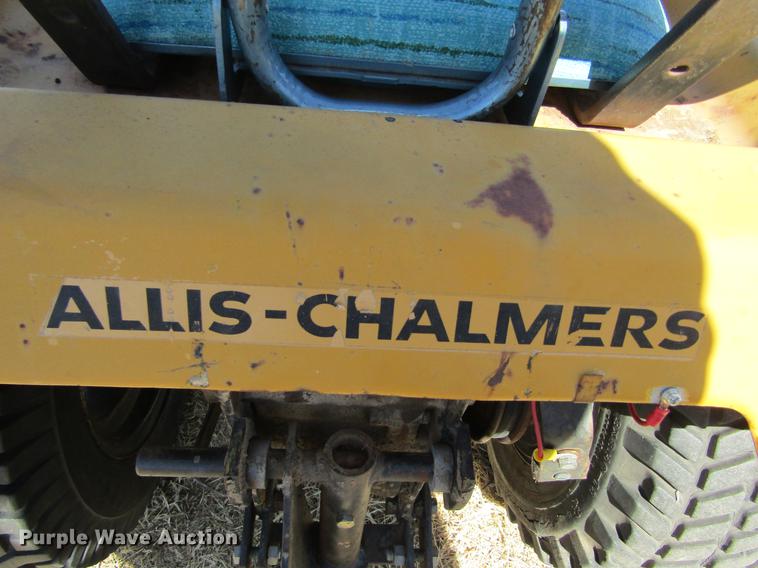 image for item DE6651 Allis Chalmers B110 tractor