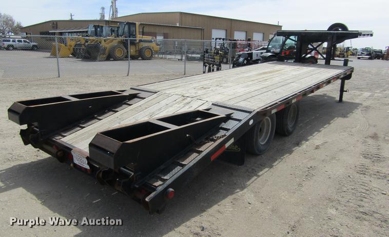 image for item DE6654 2006 Belshe equipment trailer