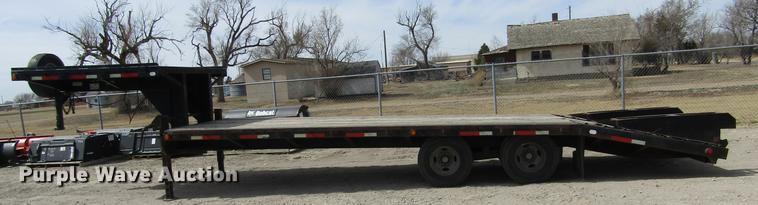 image for item DE6654 2006 Belshe equipment trailer