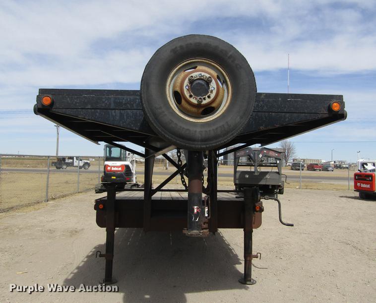 image for item DE6654 2006 Belshe equipment trailer