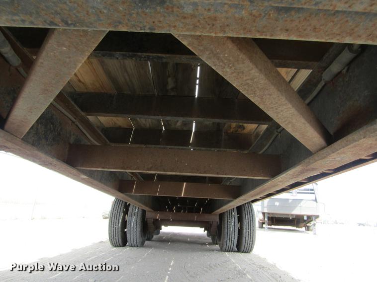 image for item DE6654 2006 Belshe equipment trailer