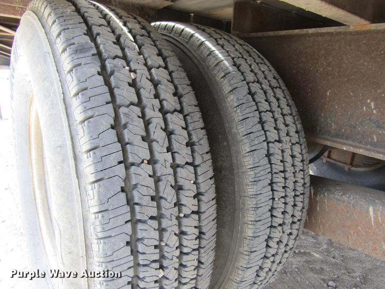 image for item DE6654 2006 Belshe equipment trailer