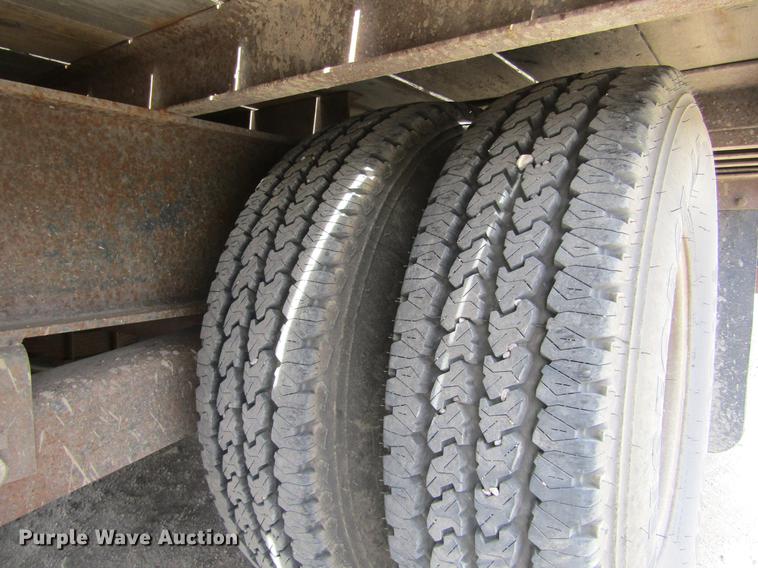 image for item DE6654 2006 Belshe equipment trailer