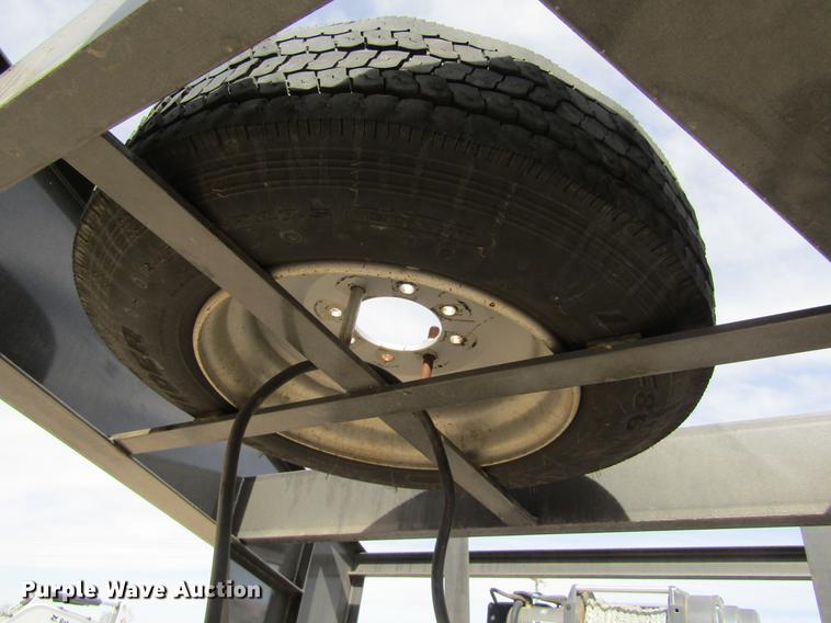 image for item DE6655 2016 Maxey A826 Drop-N-Load car trailer