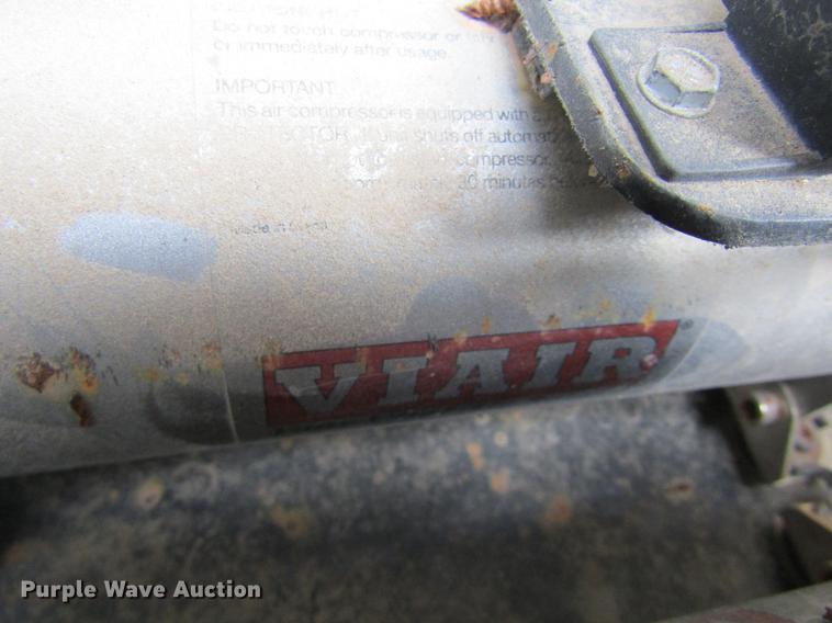 image for item DE6655 2016 Maxey A826 Drop-N-Load car trailer