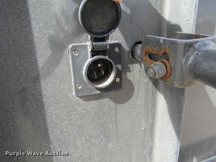 image for item DE6655 2016 Maxey A826 Drop-N-Load car trailer