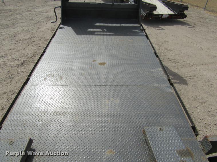 image for item DE6655 2016 Maxey A826 Drop-N-Load car trailer