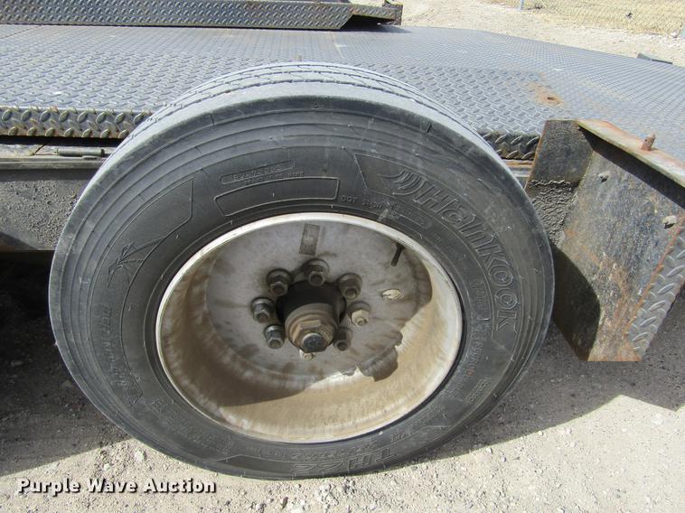 image for item DE6655 2016 Maxey A826 Drop-N-Load car trailer